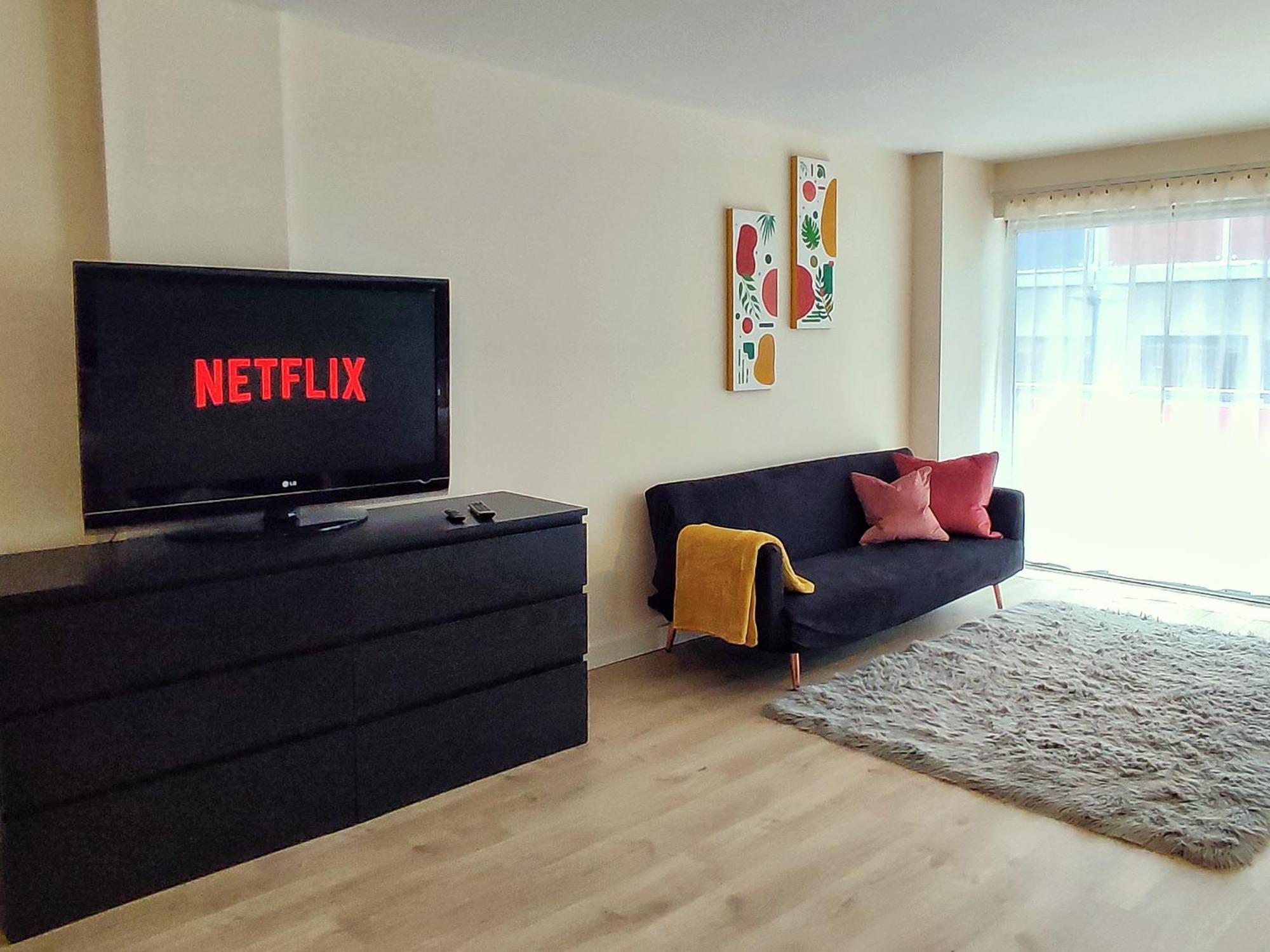 Duplex Apartment In Leeds With King Size Bed - Long Stay Rates Available Exterior foto